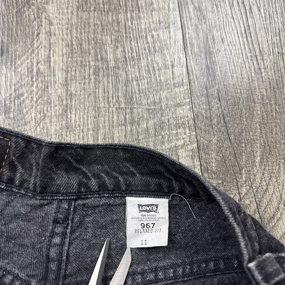 Vintage Levi’s 967 Black Cutoff Denim Orange Tab Shorts Relaxed Fit - Picture 7 of 8